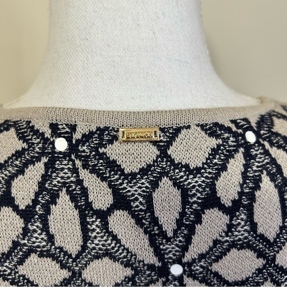 St John Sport Printed V Neck Sweater in Taupe & Black sz PS - Picture 3 of 4